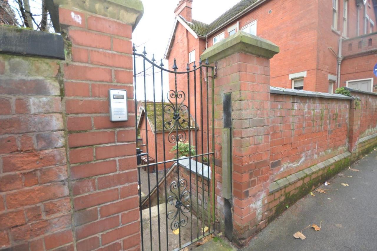 ノッティンガムHistoric House In The Park, Private Courtyard Near The Castleアパートメント エクステリア 写真